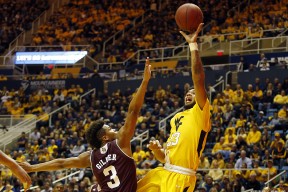 火博体育 -转会期NBA常规赛焦点战，成都蓉城更衣室发声，目标明确，医务组通报恢复(成都混团世界杯赛程表)