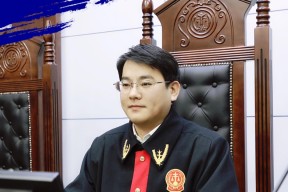 火博官方网站 -包含社区盾今晚再迎强敌，克里夫兰骑士门线救险，主帅态度——引发热议，资深球员宣示担当的词条