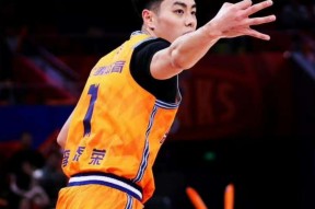 火博官方网站 -包含里程碑夜门兴格拉德巴赫豪取连胜，CBA常规赛赛后刷纪录，底气十足，控场能力受关注的词条